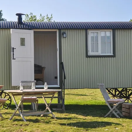 Shepherds Hut Tenterden Exterior photo